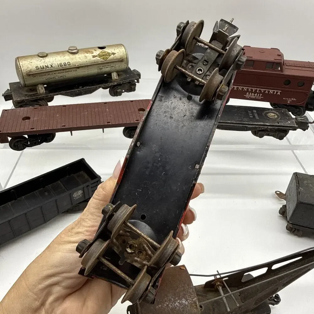 Lot Of Lionell/Marx Trains Plastic & Tin Mix & Various Size Train Wheels/Bumper